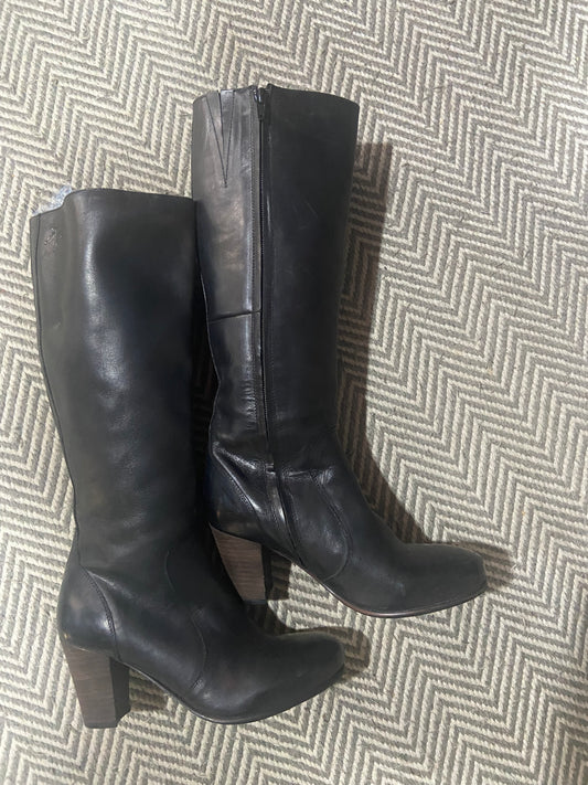 Elk- Black Leather Boot